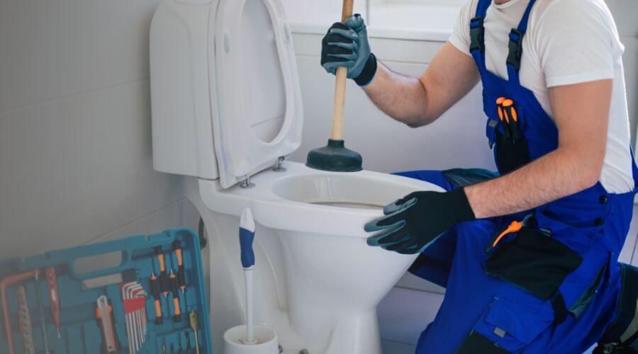 sewer line plumber in Paramount, CA